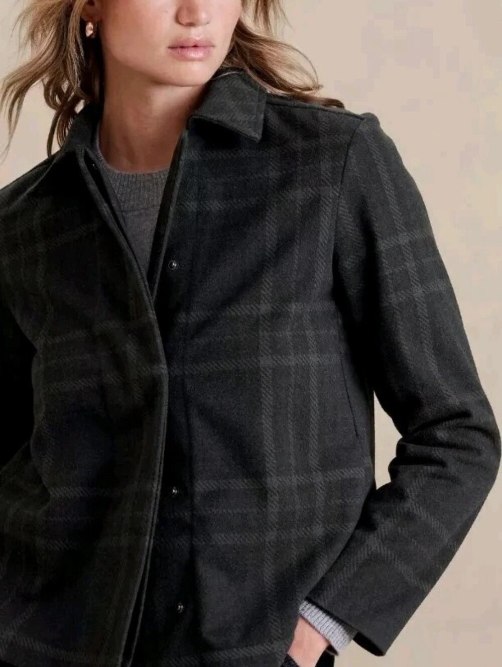 Banana Republic Short Gray Plaid Jacket - Picture 5 of 8